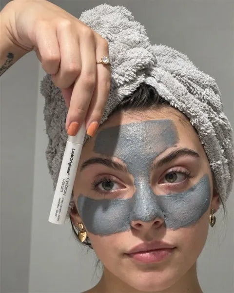 Model using a LashOriginals serum