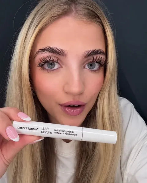 Model using a LashOriginals serum
