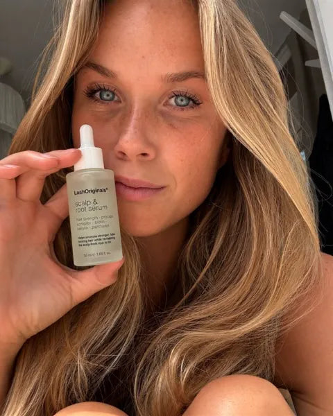 Model using a LashOriginals serum